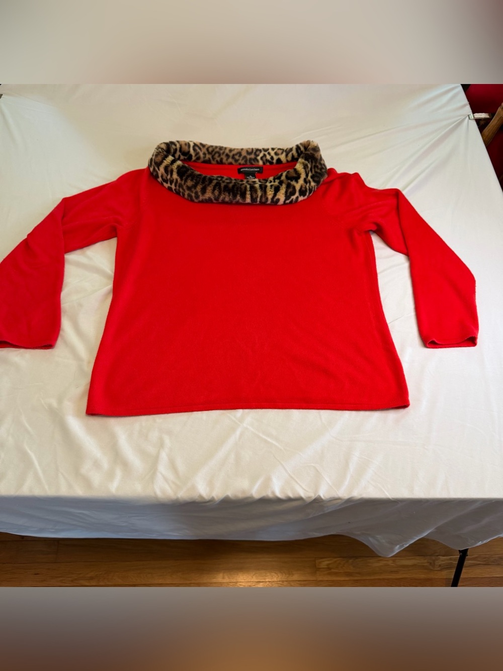 Red Women's Sweater with Leopard Faux-Fur Collar